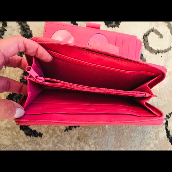 FOSSIL WALLET💕 - Picture 5 of 6